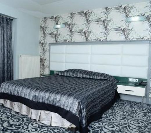 Grand Uzcan Hotel