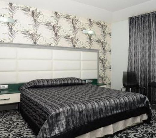 Grand Uzcan Hotel