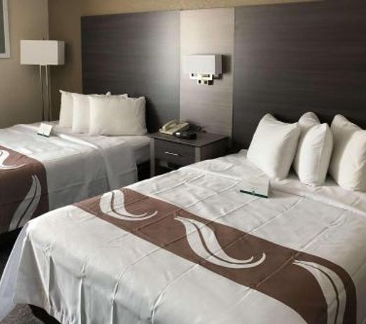 Quality Inn & Suites Roanoke - Fort Worth North
