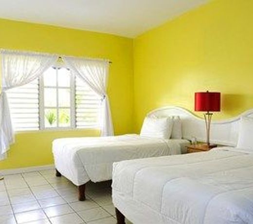 Coral Seas Beach Resort