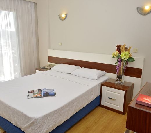 Calis Hotel