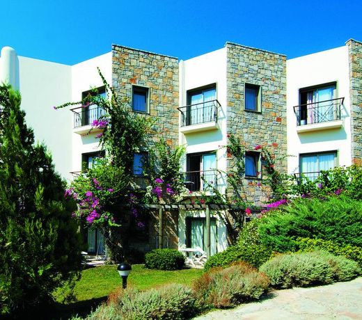 3S BEACH CLUB HOTEL