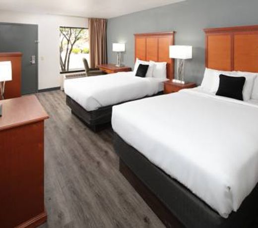 Red Lion Inn & Suites Deschutes River - Bend