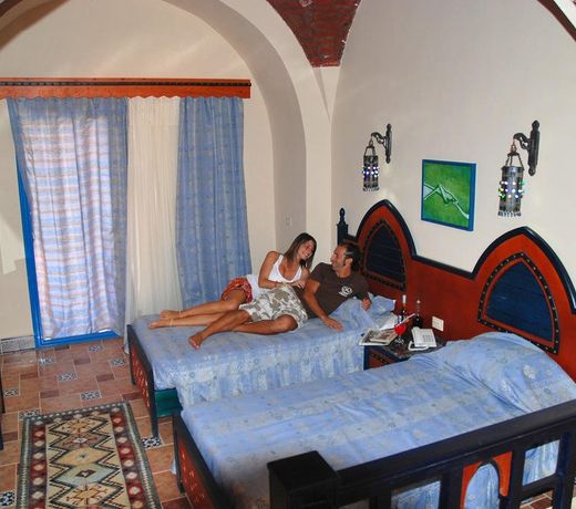 FARAANA HEIGHTS RESORT