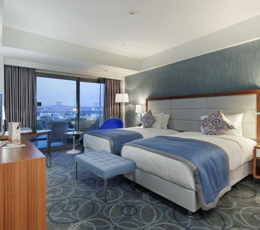 DoubleTree by Hilton Kusadasi