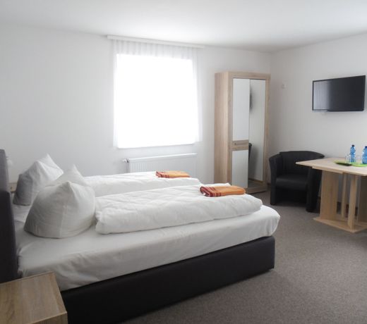 HOTEL ZUR MESSE
