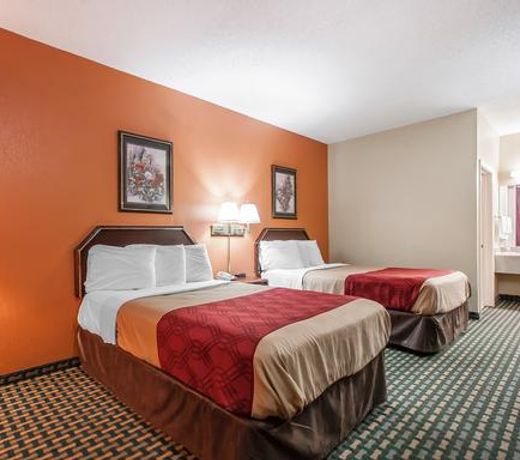 Econo Lodge Inn & Suites Northport
