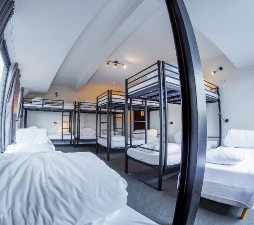 Cube Hostel