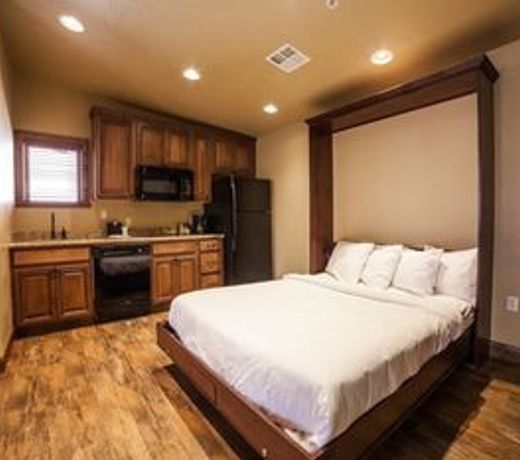 Cable Mountain Lodge