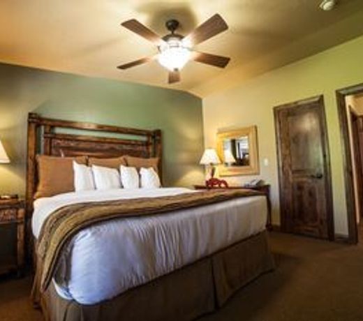 Cable Mountain Lodge