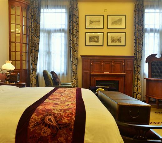 The Mansion Hotel