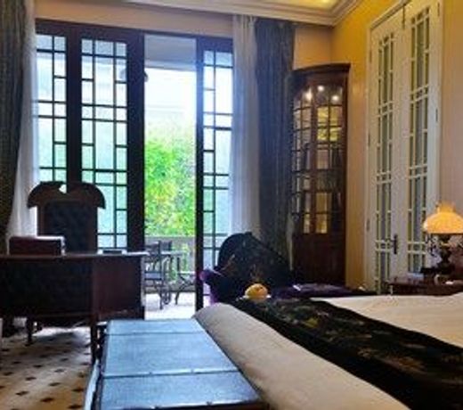 The Mansion Hotel
