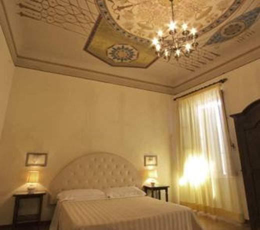HOTEL O'VIV