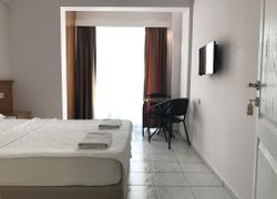 Downtown Fethiye Hostel & Rooms фото 2