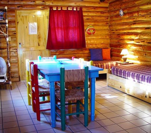 CabaÃ±as Pacari Tampu