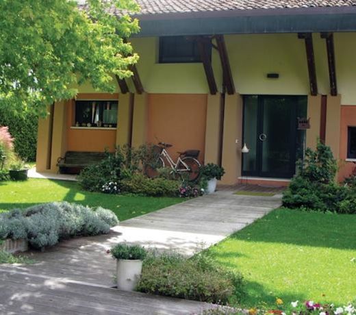Casa LÃ²