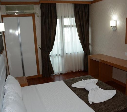 Bulut Hotel