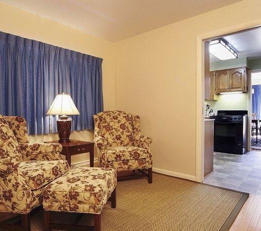 PLEASANT STREET INN