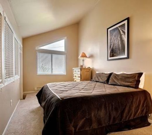 ABODE AT RED PINE