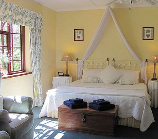 Kingfisher Country House