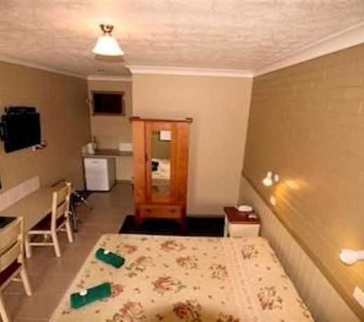 Barcaldine Country Motor Inn