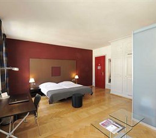 Alma Hotel
