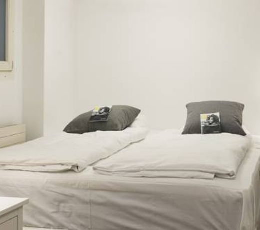 The Henry Self Check-In Guesthouse