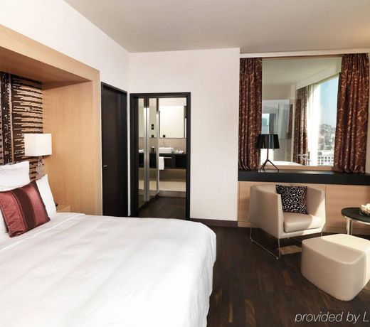 Renaissance Zurich Tower Hotel
