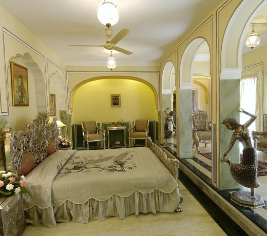 The Raj Palace (Small Luxury Hotels of the World)