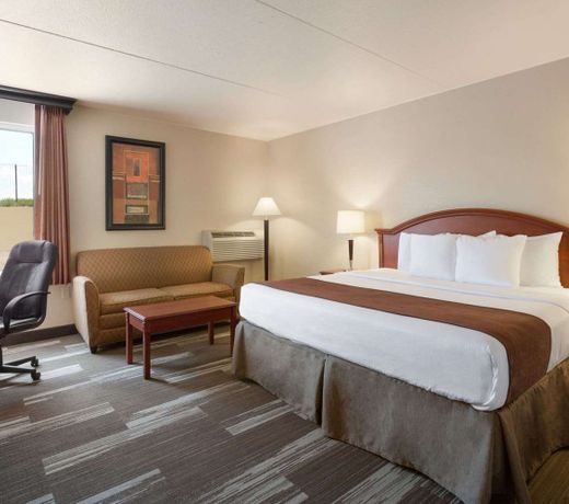 Baymont by Wyndham Mandan Bismarck Area
