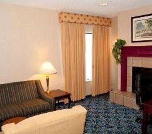 Countryside Inn and Suites