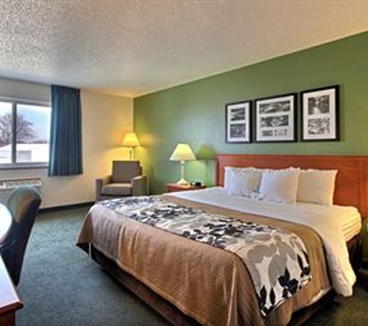 Sleep Inn & Suites Charles City