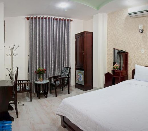 Ha Nhung Hotel