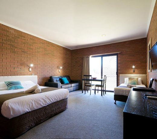Ashleigh Court Motor Inn