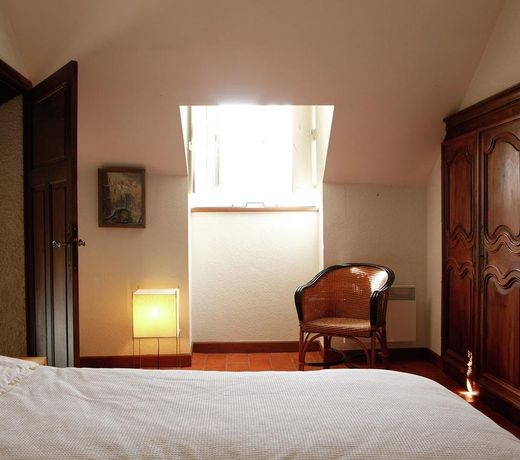 Charming holiday home beautiful surroundings