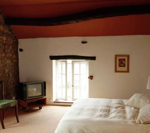 Charming holiday home beautiful surroundings