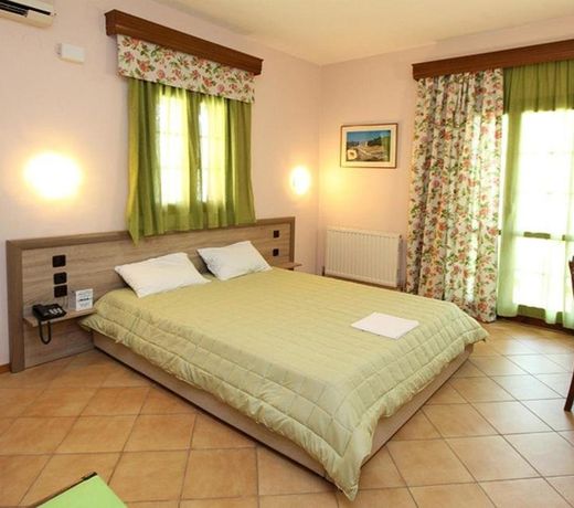Ariadni Hotel Bungalows
