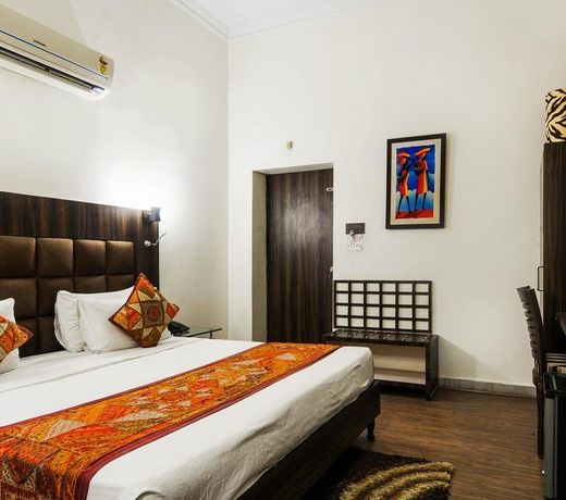 Hotel Dolphinn Agra