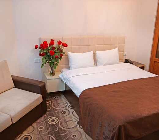 HOTEL HOUSE