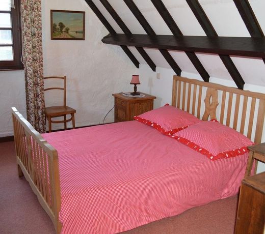 Beautiful Farmhouse in Beveren aan den IJzer with Terrace
