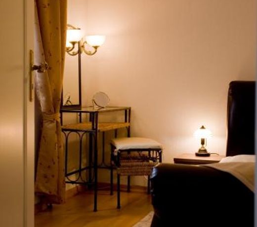 Maria-Viktoria Apartment