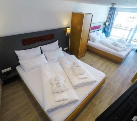 Collina Hotel Garni