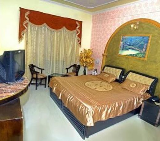RISHABH GRAND CASTLE