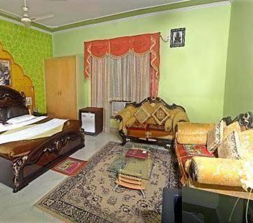 RISHABH GRAND CASTLE