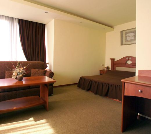 President Hotel by Hrazdan Hotel CJSC