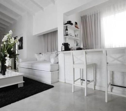 BOUTIQUE HOTEL NEVE TZEDEK