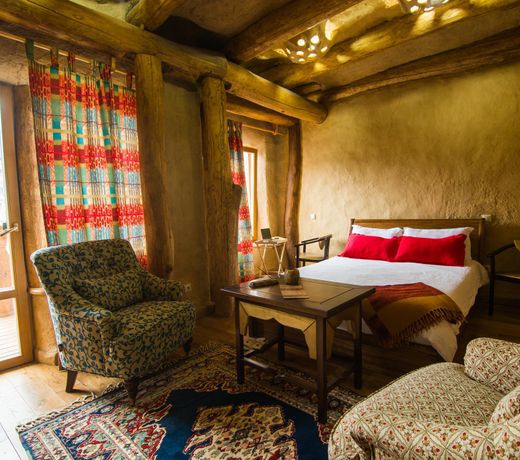 OM DOM Guest House