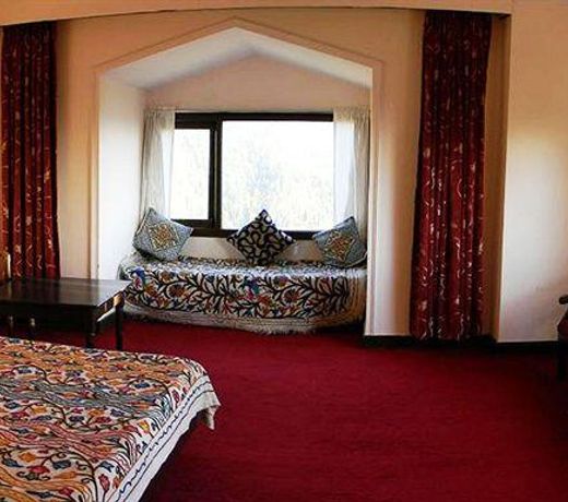 Royal Jardin Whistling Pines Resort