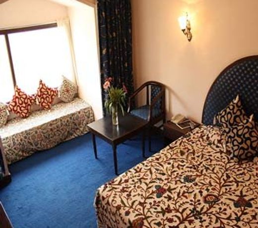 Royal Jardin Whistling Pines Resort