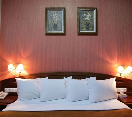 Ararat Hotel